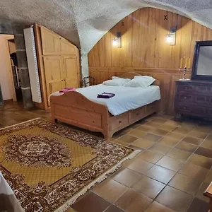 Frühstückspension Maison Au Loup - Superbe Ancien Particulier Du Xvie Siecle Au Coeur De La Vieille Du Puy, Le Puy-en-Velay